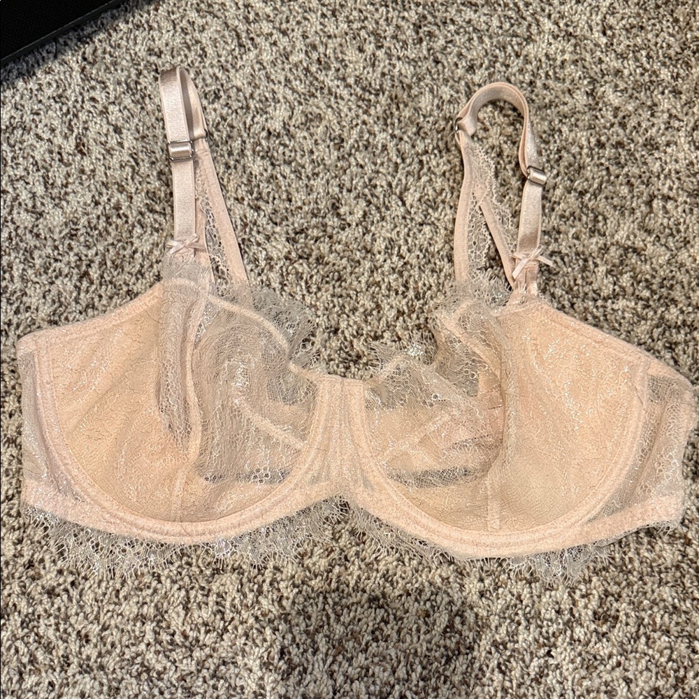 Victoria's Secret Dream Angels Underwire Bra 34DD unlined sexy shimmer